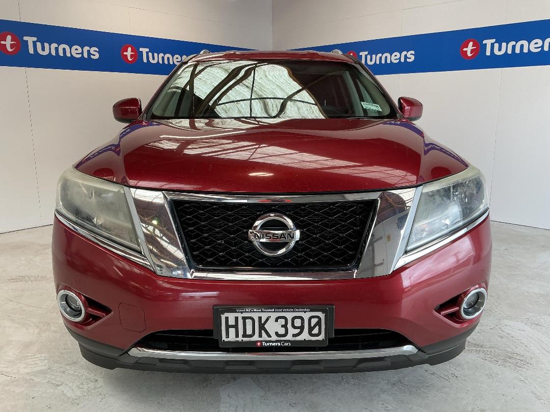 Photo '2' of Nissan Pathfinder