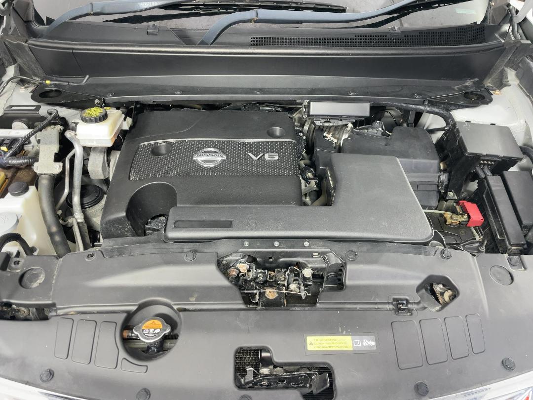 Photo '13' of Nissan Pathfinder