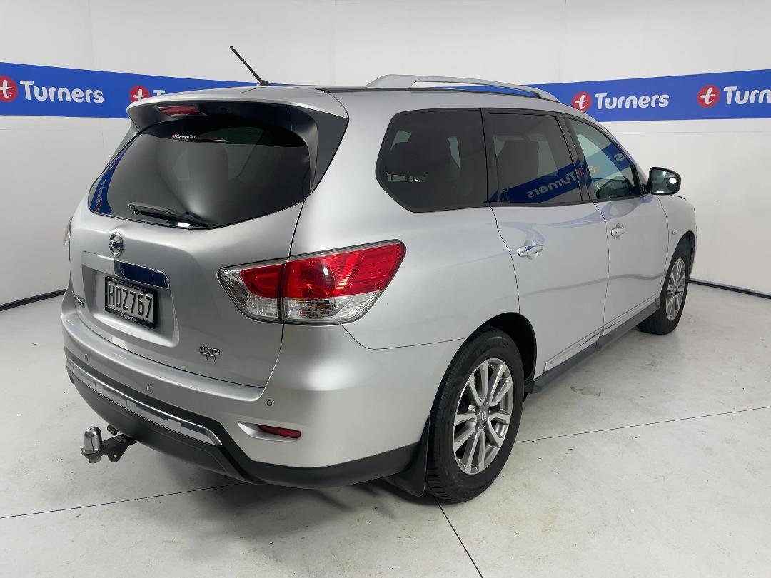 Photo '7' of Nissan Pathfinder