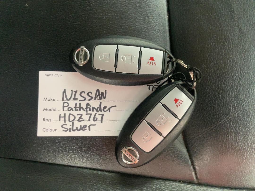 Photo '22' of Nissan Pathfinder