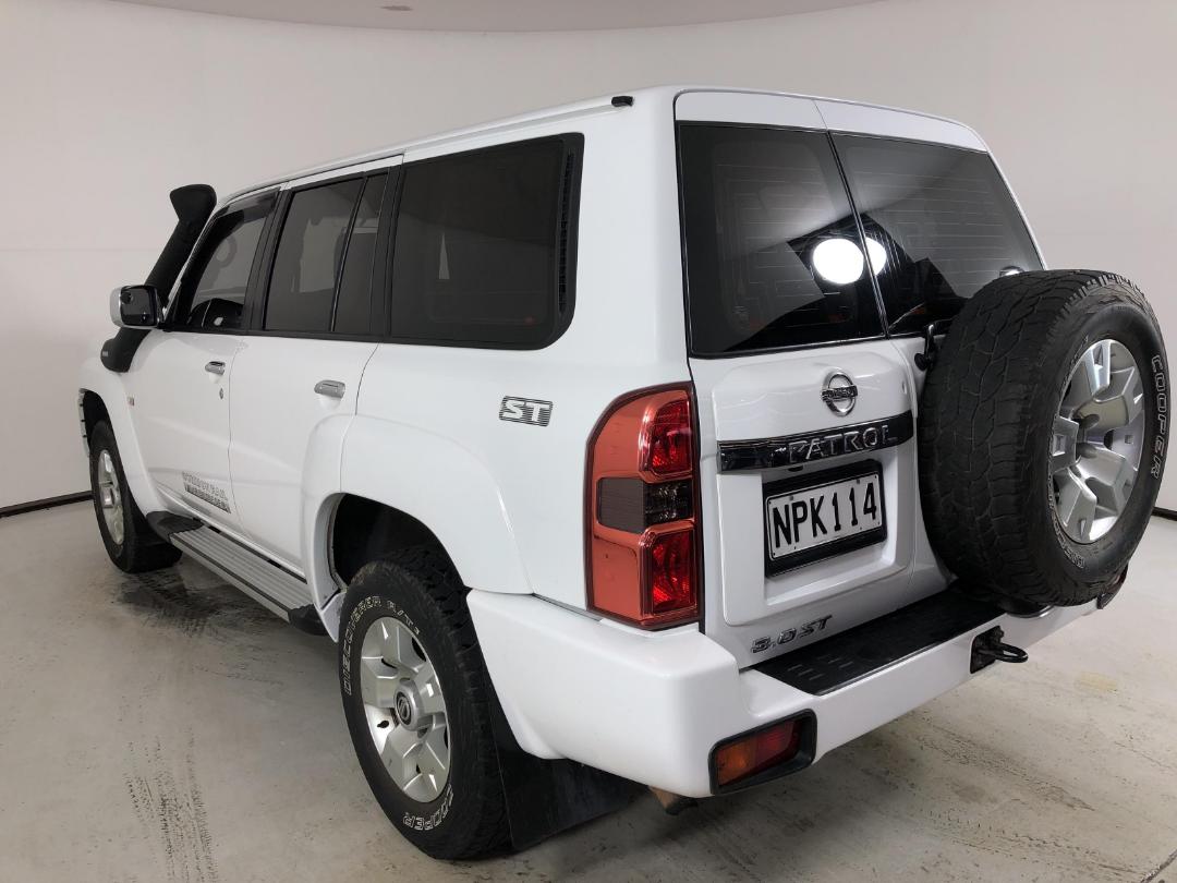 Used Nissan Patrol 2013 Avalon Drive at Turners Cars 25659189