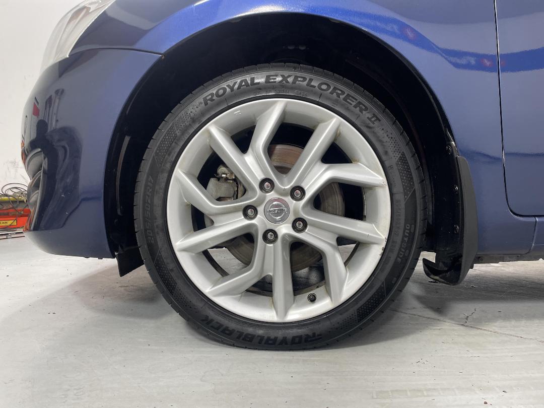 Photo '10' of Nissan Pulsar