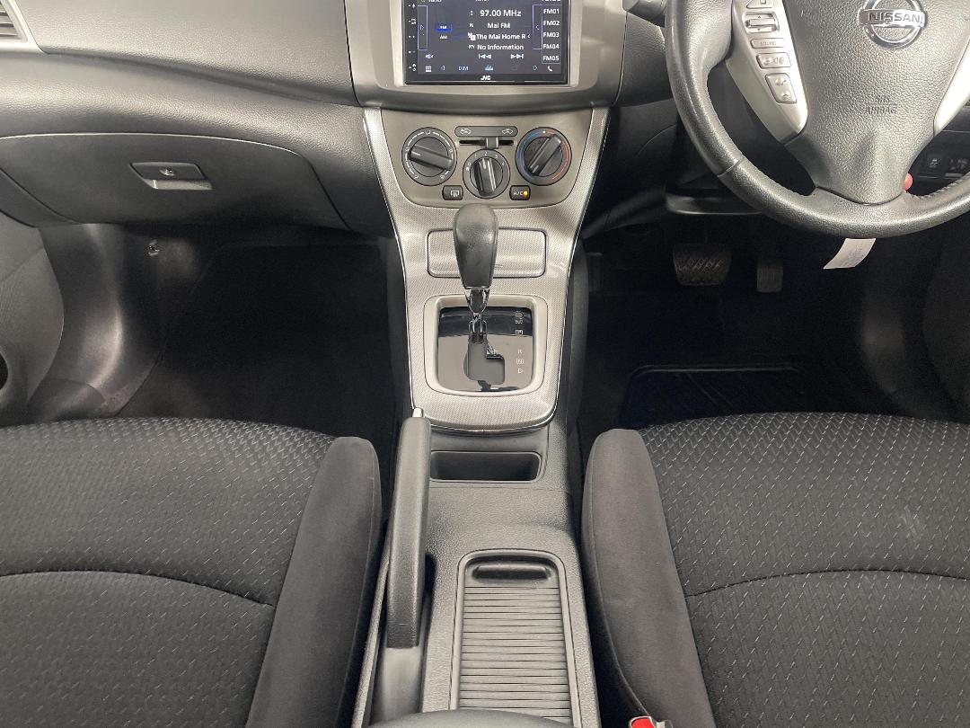 Photo '18' of Nissan Pulsar