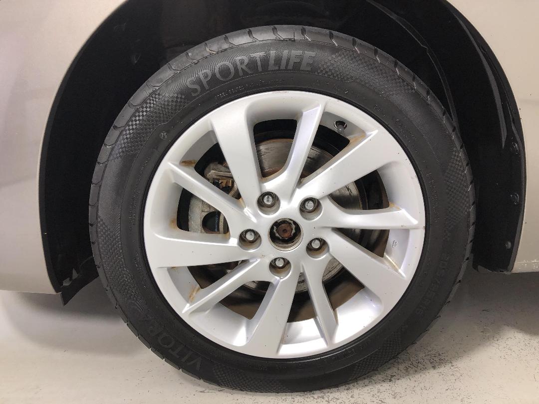 Photo '10' of Nissan Pulsar Photo '10' of Nissan Pulsar