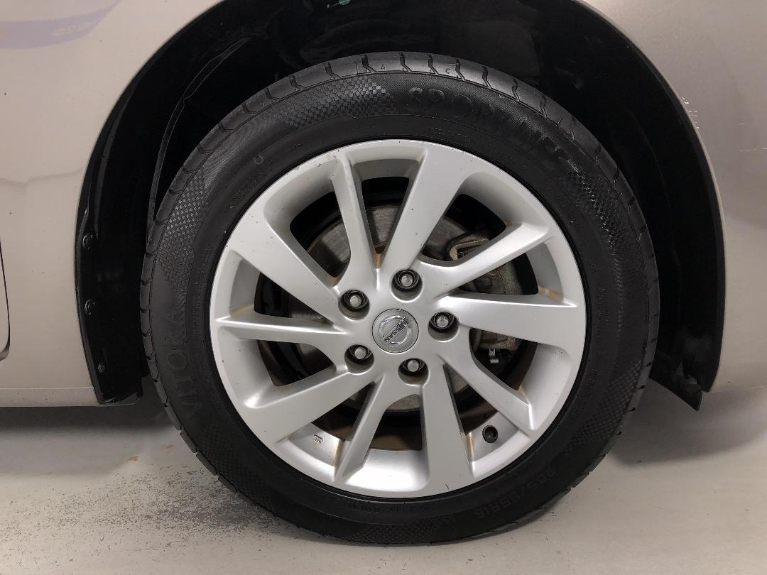 Photo '9' of Nissan Pulsar Photo '9' of Nissan Pulsar