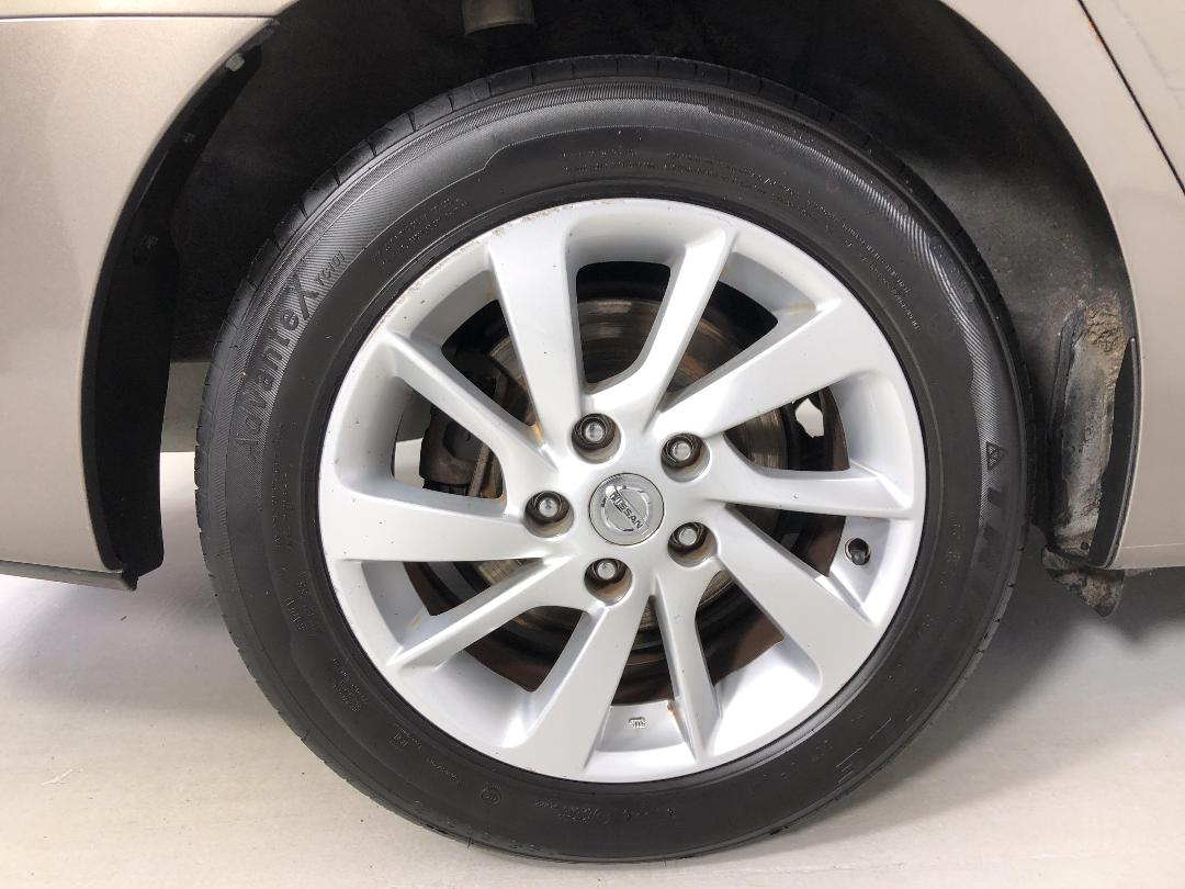 Photo '12' of Nissan Pulsar Photo '12' of Nissan Pulsar