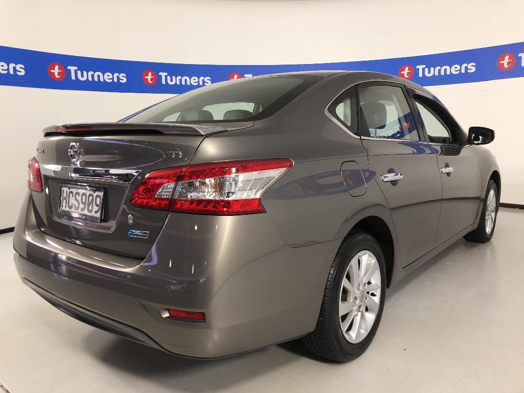 Photo '7' of Nissan Pulsar Photo '7' of Nissan Pulsar