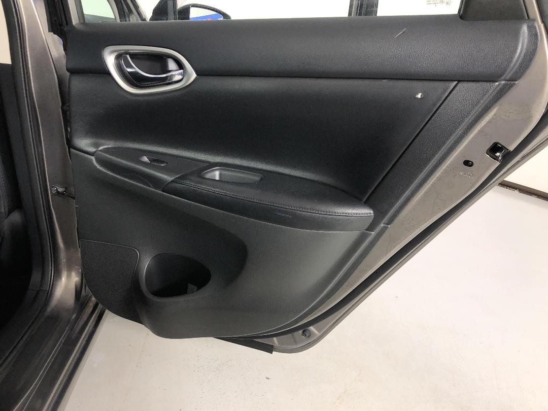 Photo '19' of Nissan Pulsar Photo '19' of Nissan Pulsar