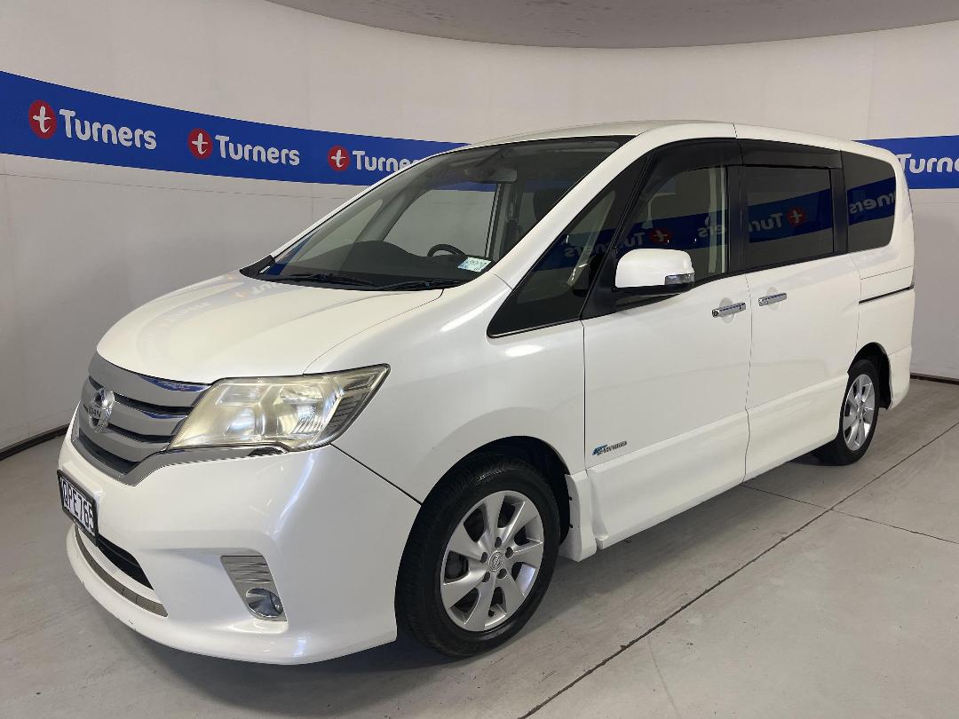 Photo '4' of Nissan Serena