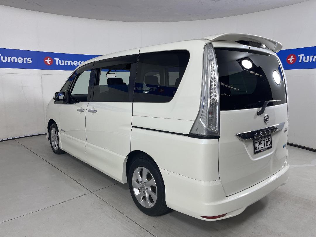 Photo '5' of Nissan Serena