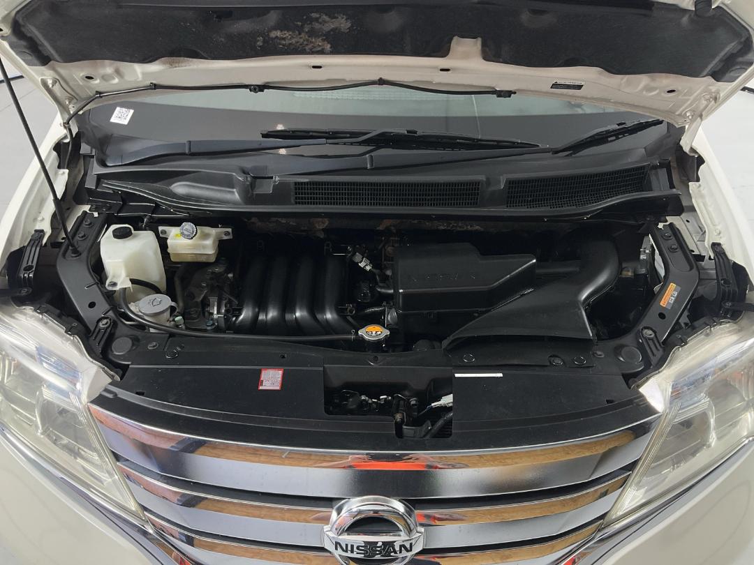 Photo '13' of Nissan Serena