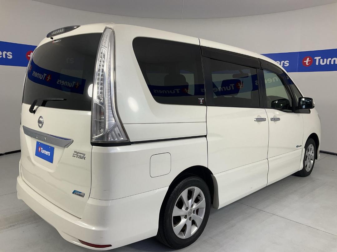 Photo '7' of Nissan Serena