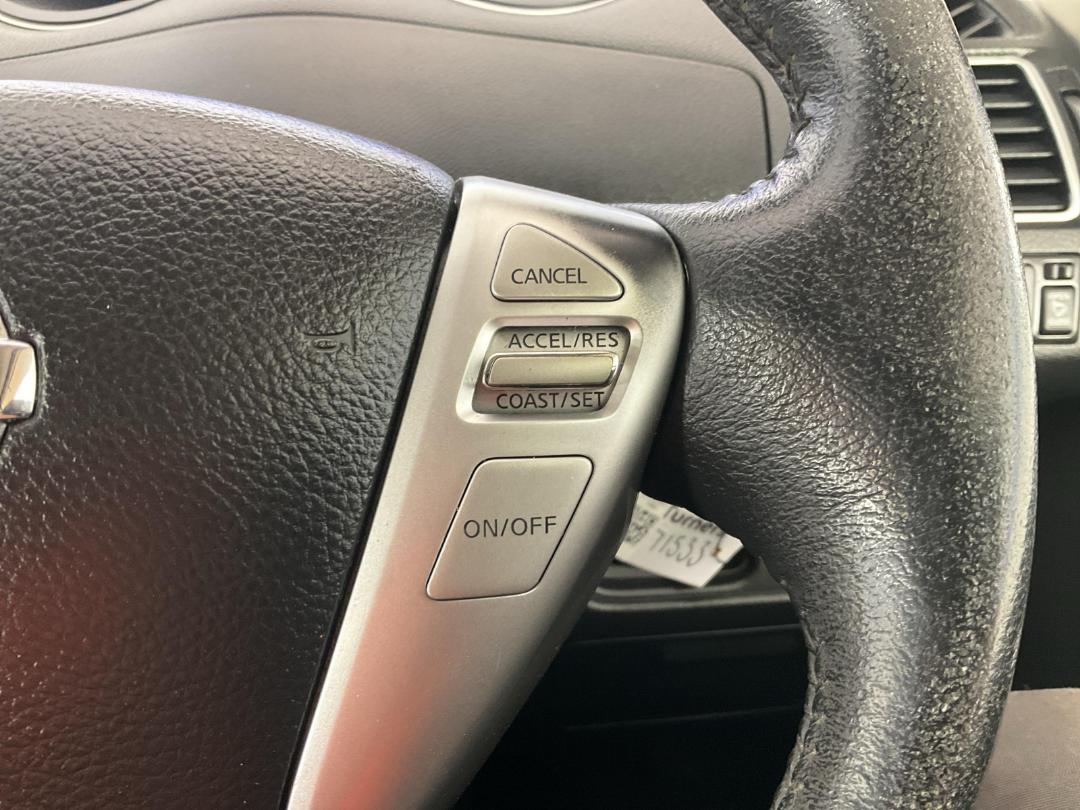 Photo '24' of Nissan Serena