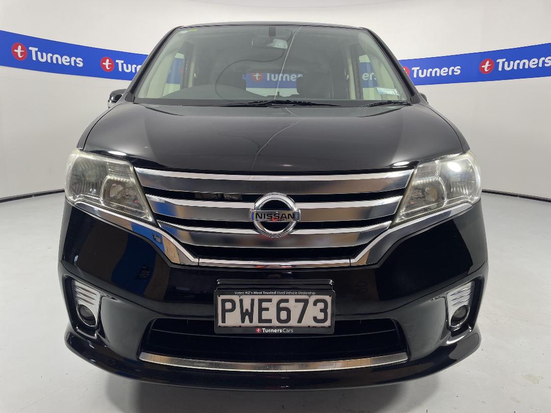 Photo '2' of Nissan Serena