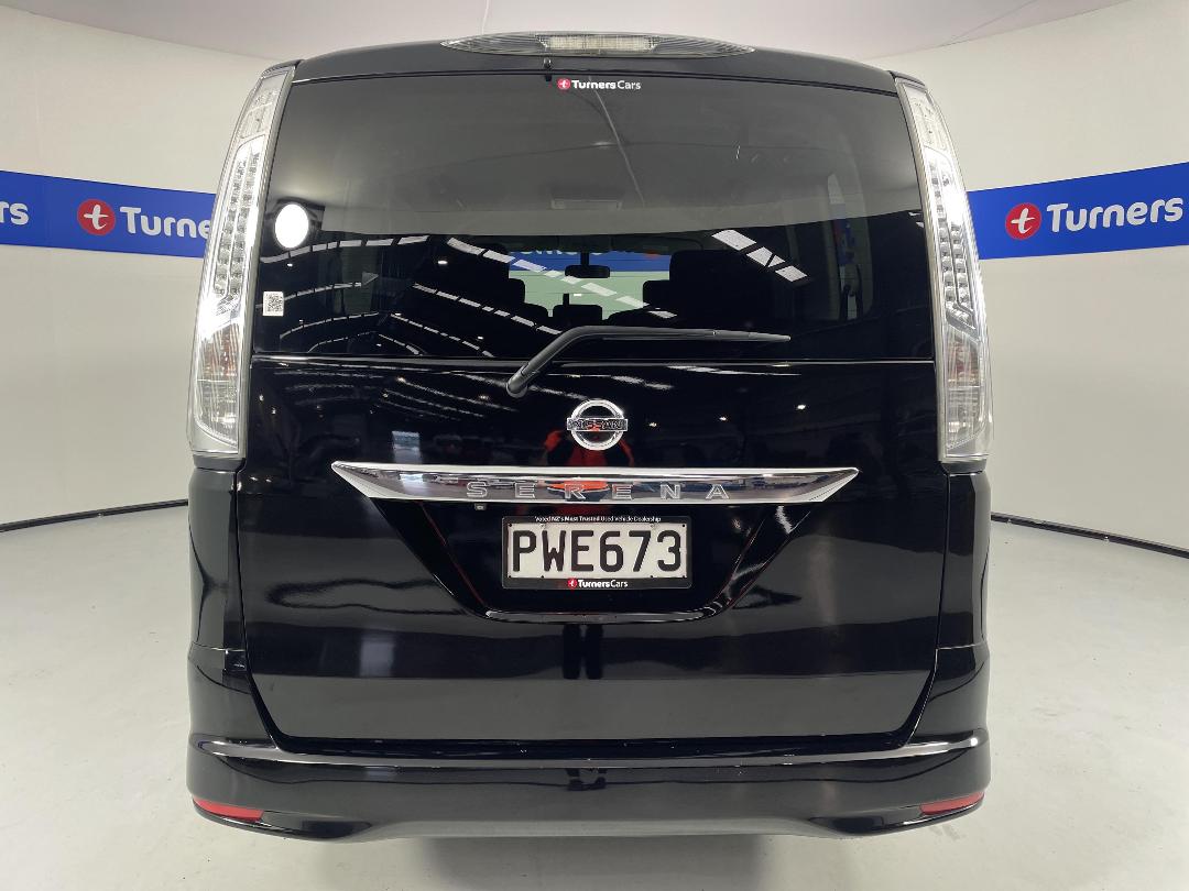 Photo '6' of Nissan Serena