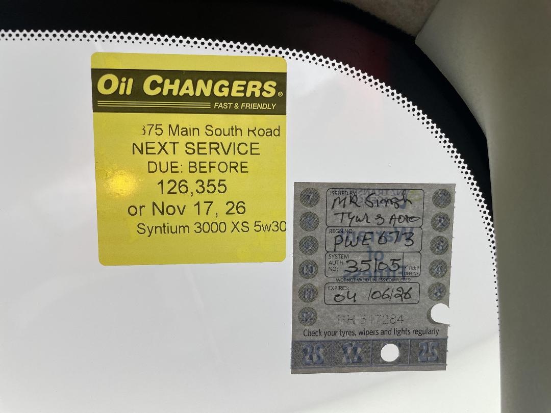 Photo '27' of Nissan Serena