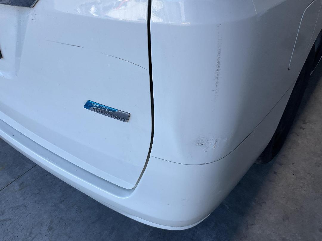 Photo '13' of Nissan Serena Photo '13' of Nissan Serena