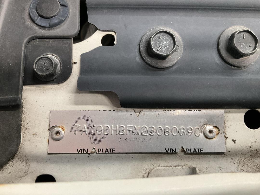 Photo '28' of Nissan Serena Photo '28' of Nissan Serena