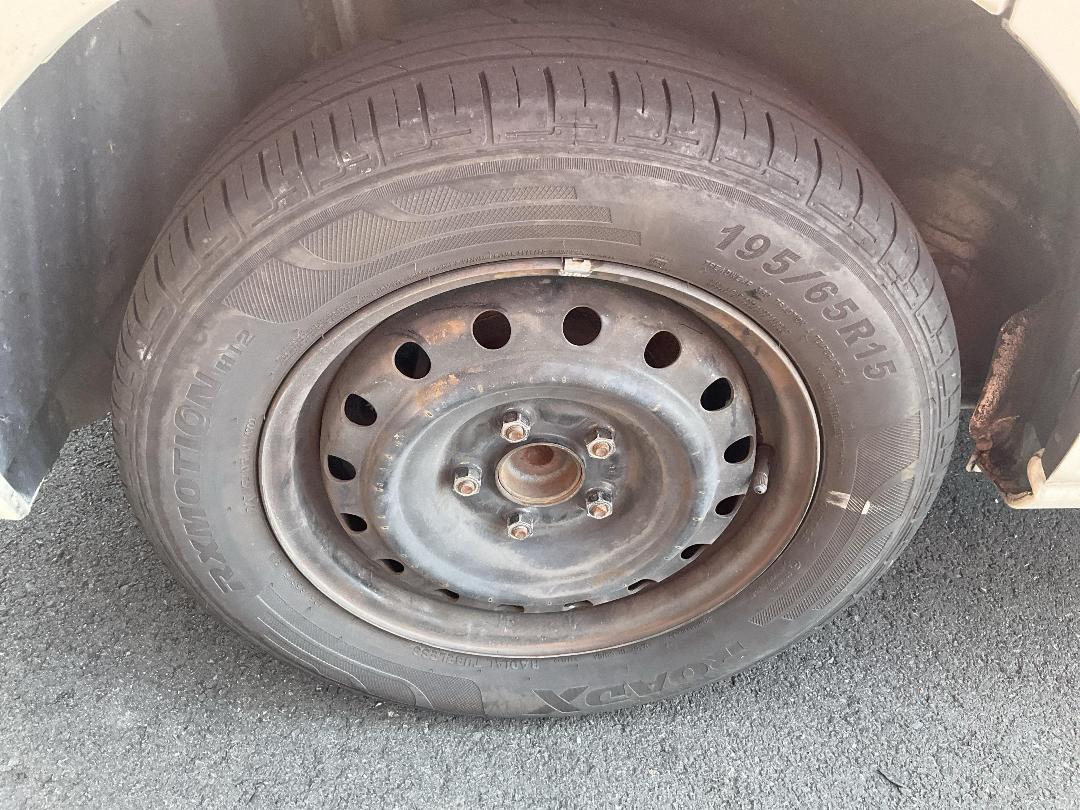 Photo '9' of Nissan Serena Photo '9' of Nissan Serena