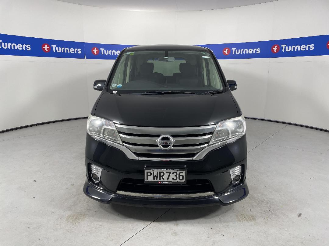 Photo '2' of Nissan Serena