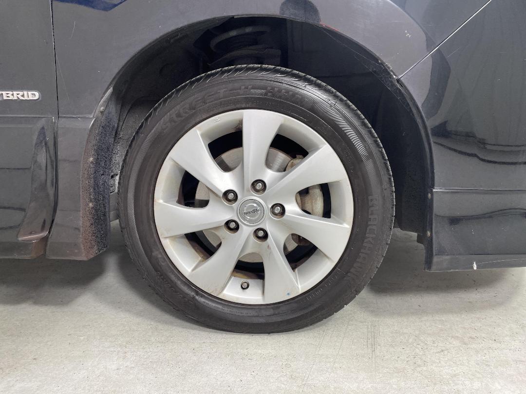 Photo '7' of Nissan Serena