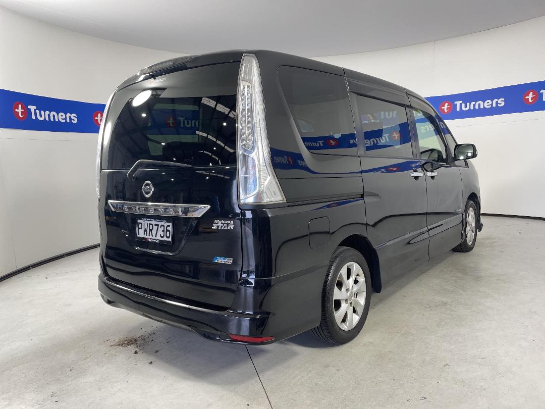 Photo '6' of Nissan Serena