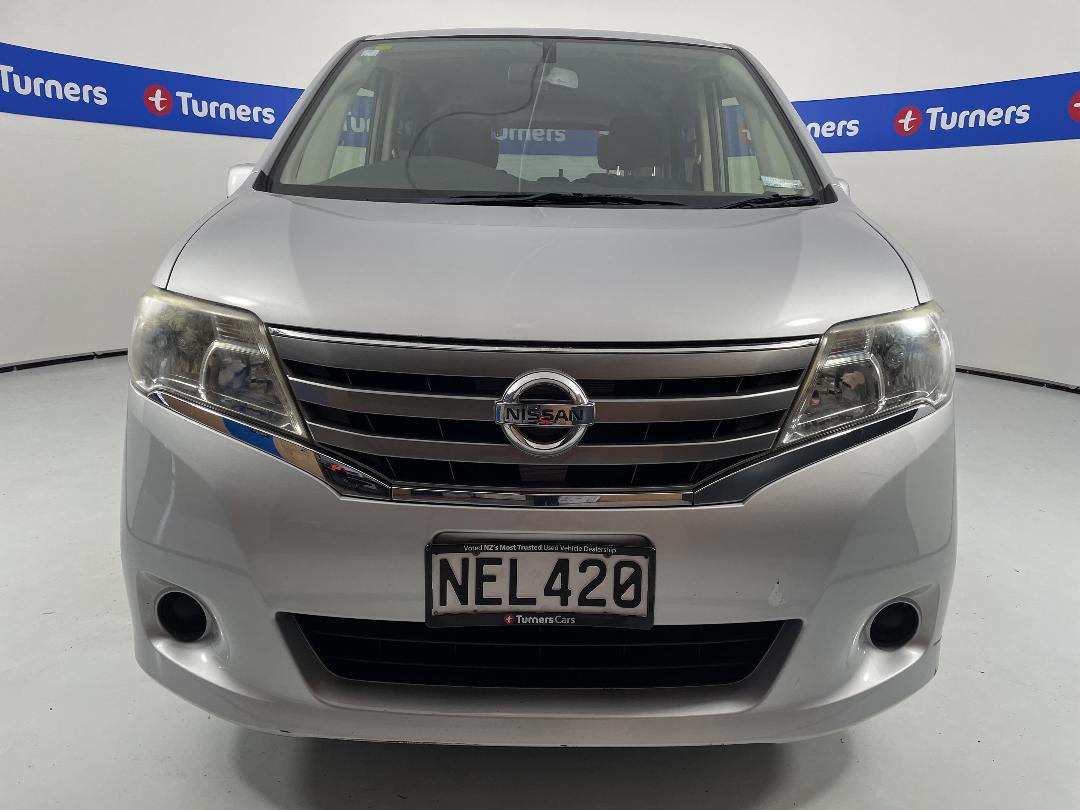 Photo '2' of Nissan Serena