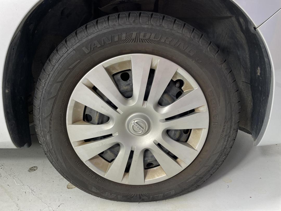 Photo '9' of Nissan Serena