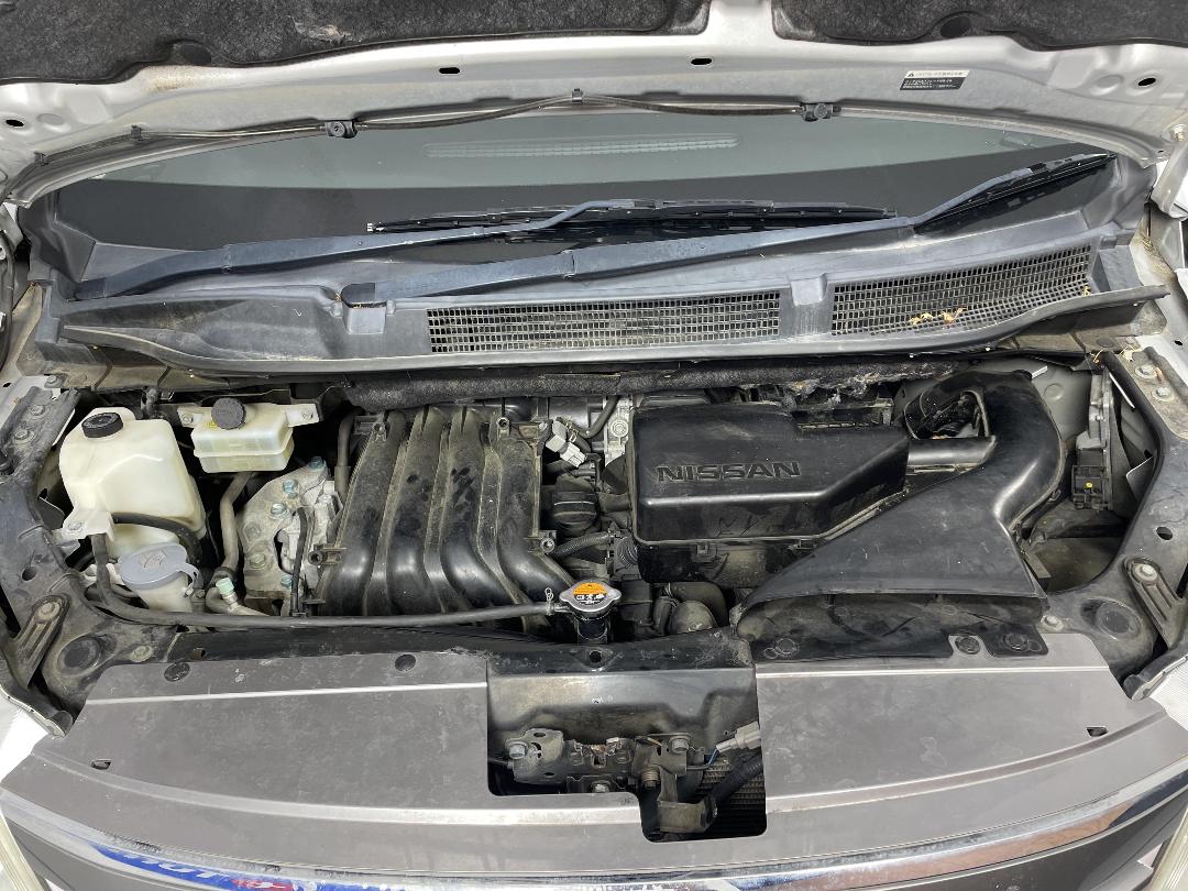 Photo '13' of Nissan Serena