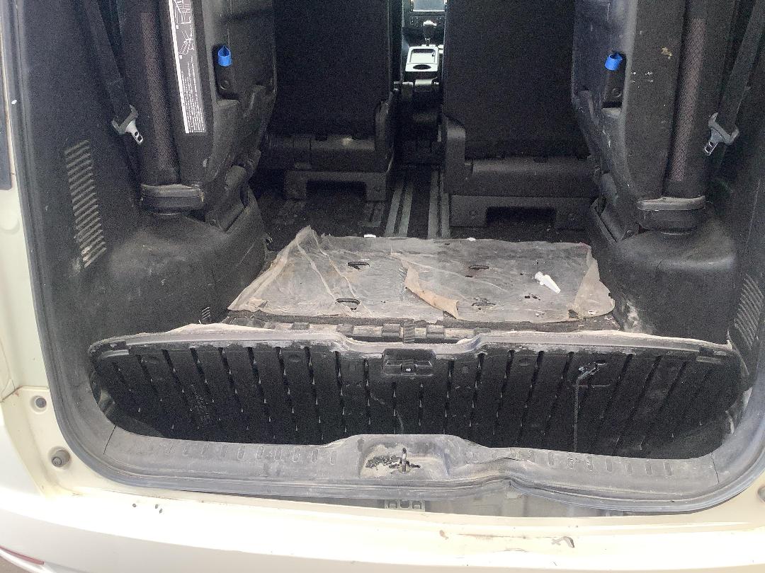 Photo '7' of Nissan Serena