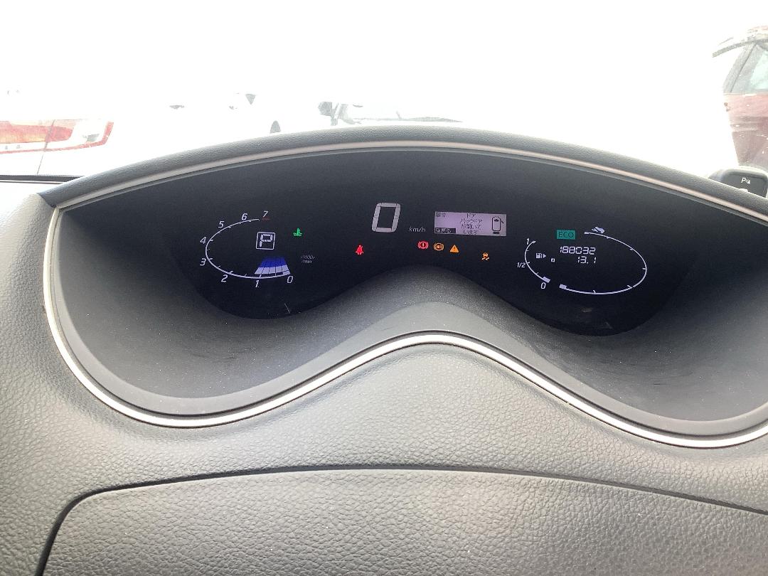 Photo '15' of Nissan Serena