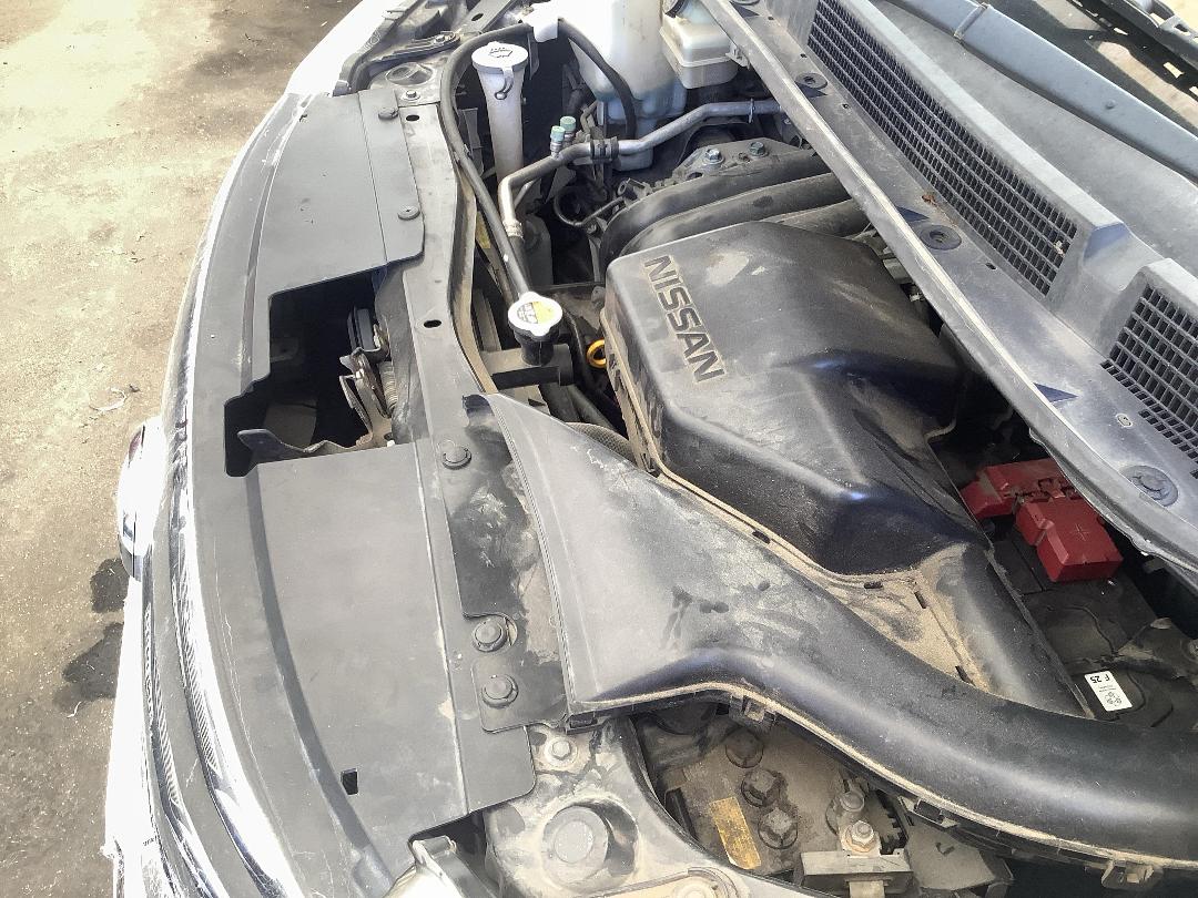 Photo '12' of Nissan Serena