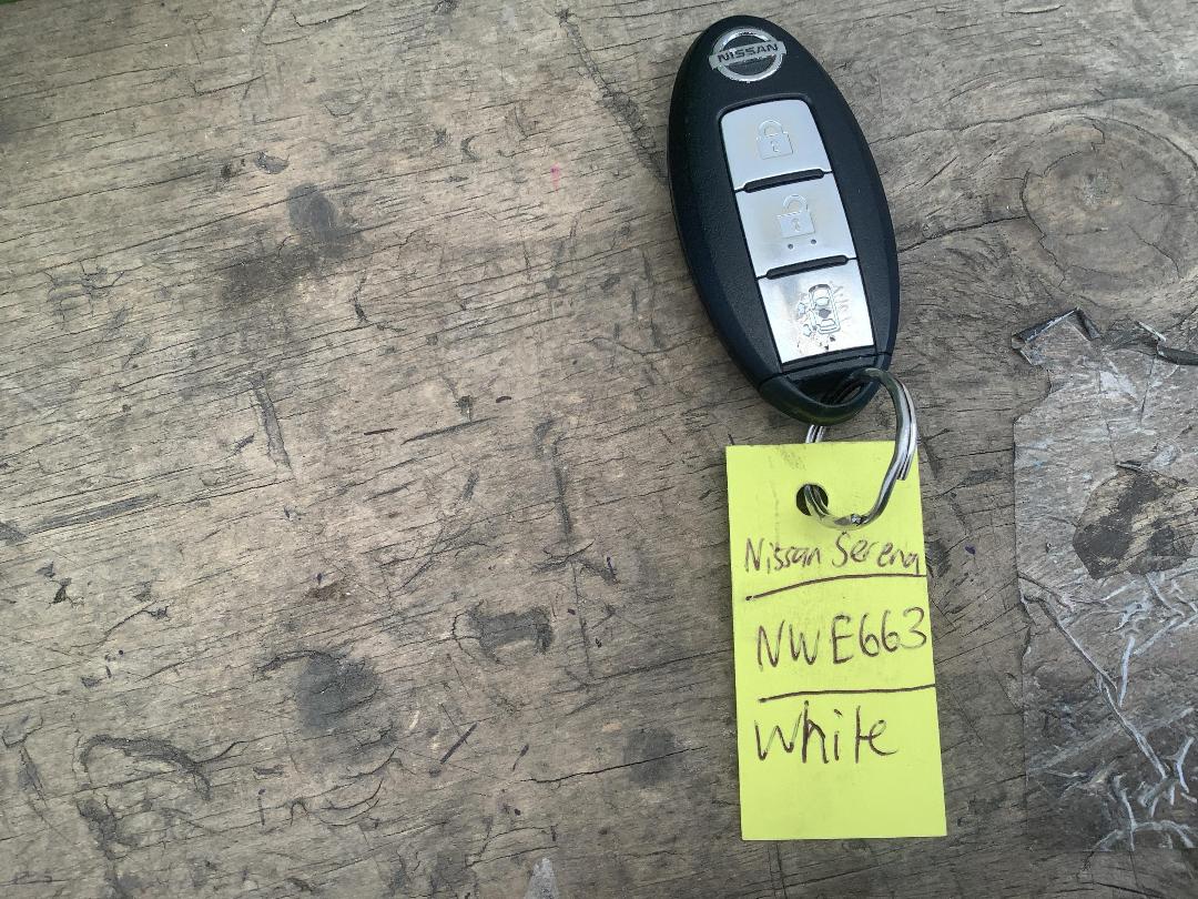 Photo '18' of Nissan Serena