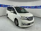Thumbnail '1' of Nissan Serena