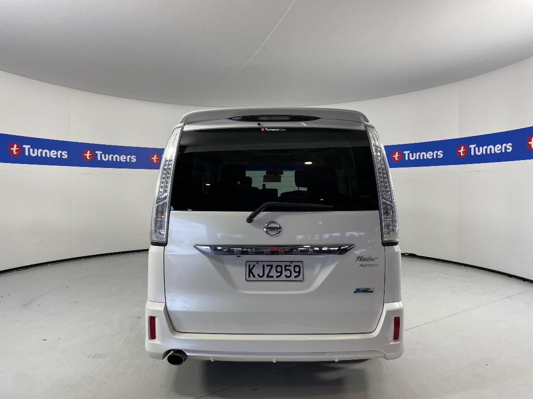 Photo '6' of Nissan Serena Photo '6' of Nissan Serena