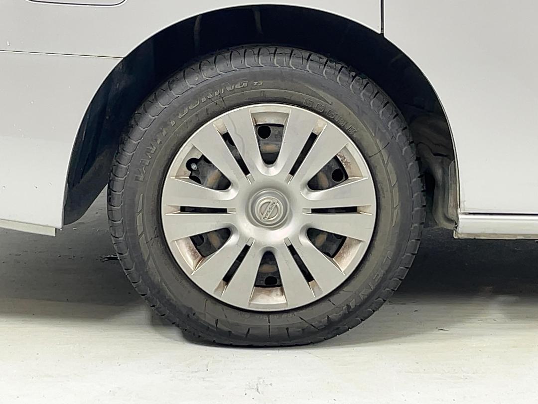 Photo '12' of Nissan Serena Photo '12' of Nissan Serena