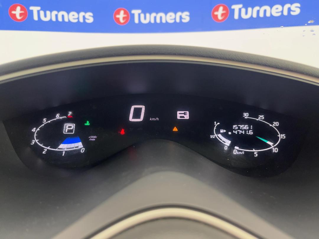 Photo '21' of Nissan Serena Photo '21' of Nissan Serena