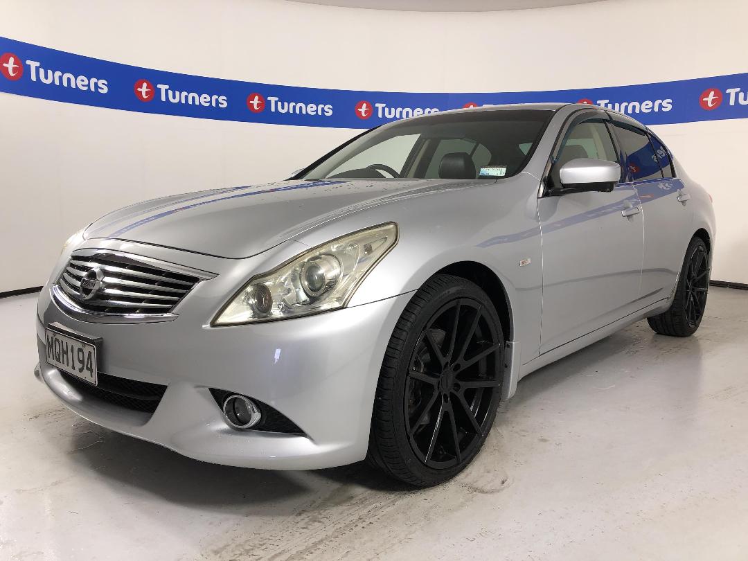 Photo '4' of Nissan Skyline