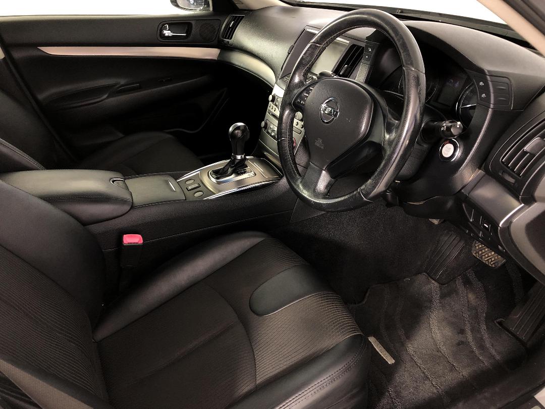 Photo '16' of Nissan Skyline