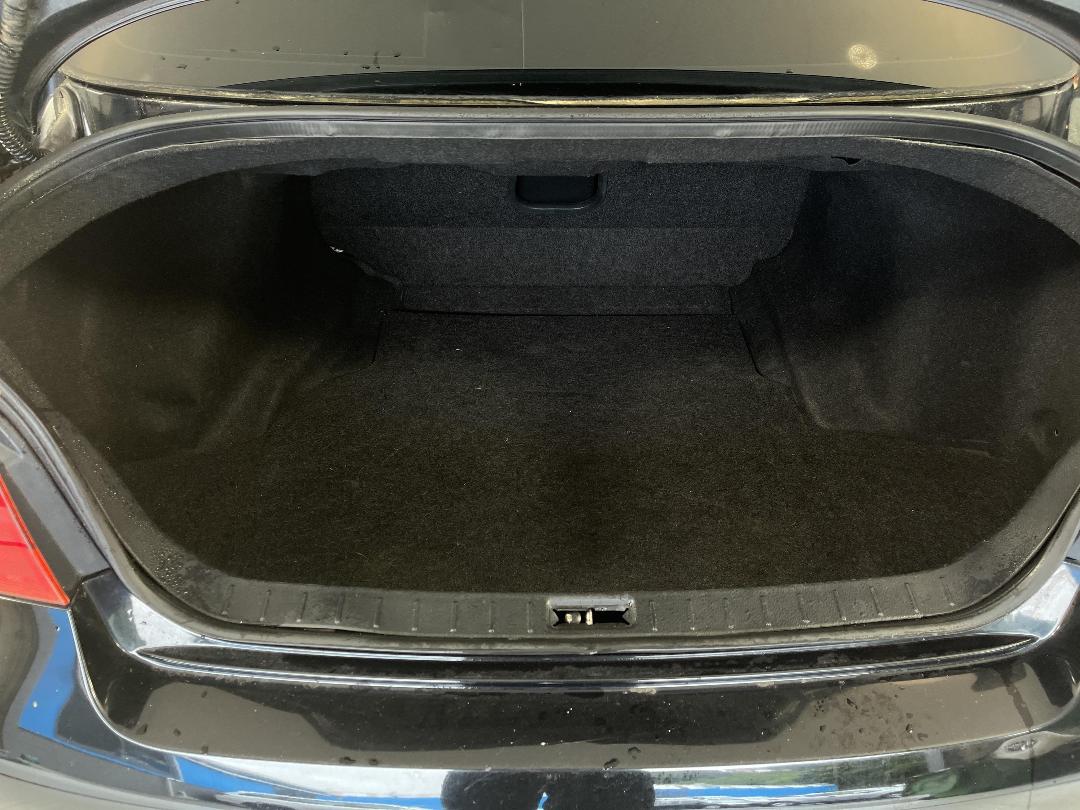 Photo '14' of Nissan Skyline