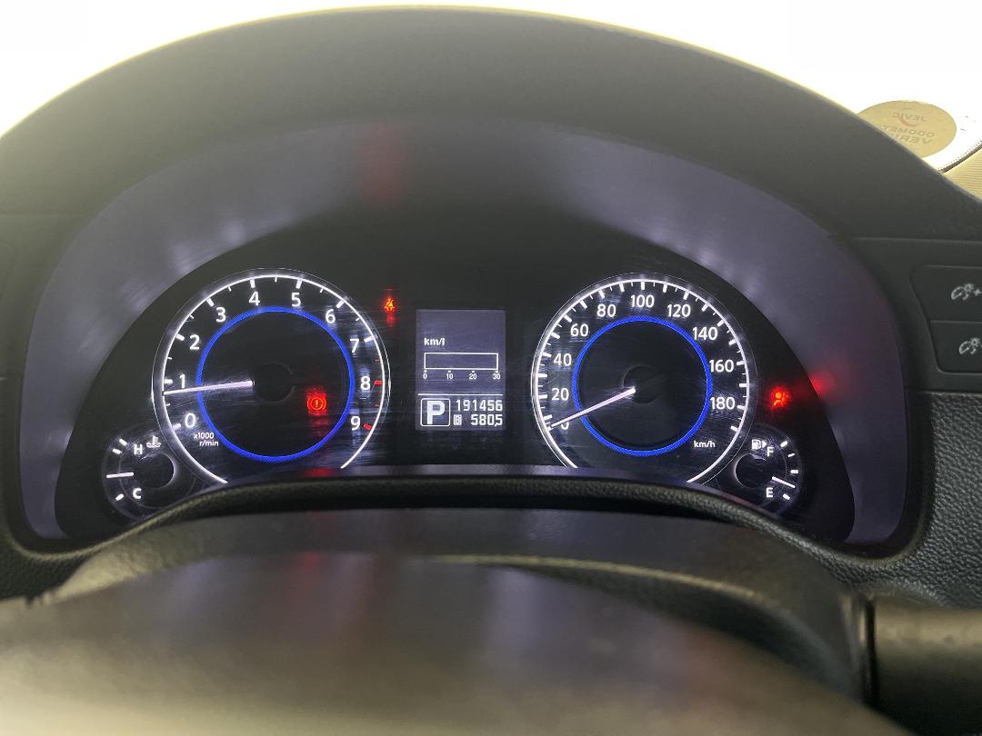 Photo '21' of Nissan Skyline