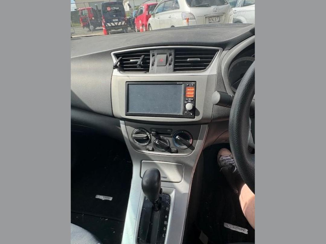 Photo '10' of Nissan Sylphy