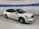 Thumbnail '1' of Nissan Teana