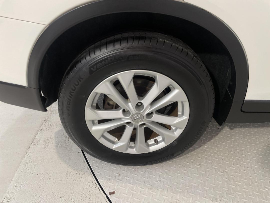 Photo '12' of Nissan X-Trail