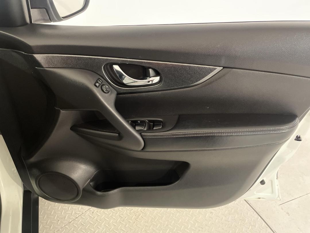 Photo '15' of Nissan X-Trail