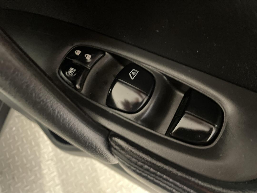 Photo '24' of Nissan X-Trail