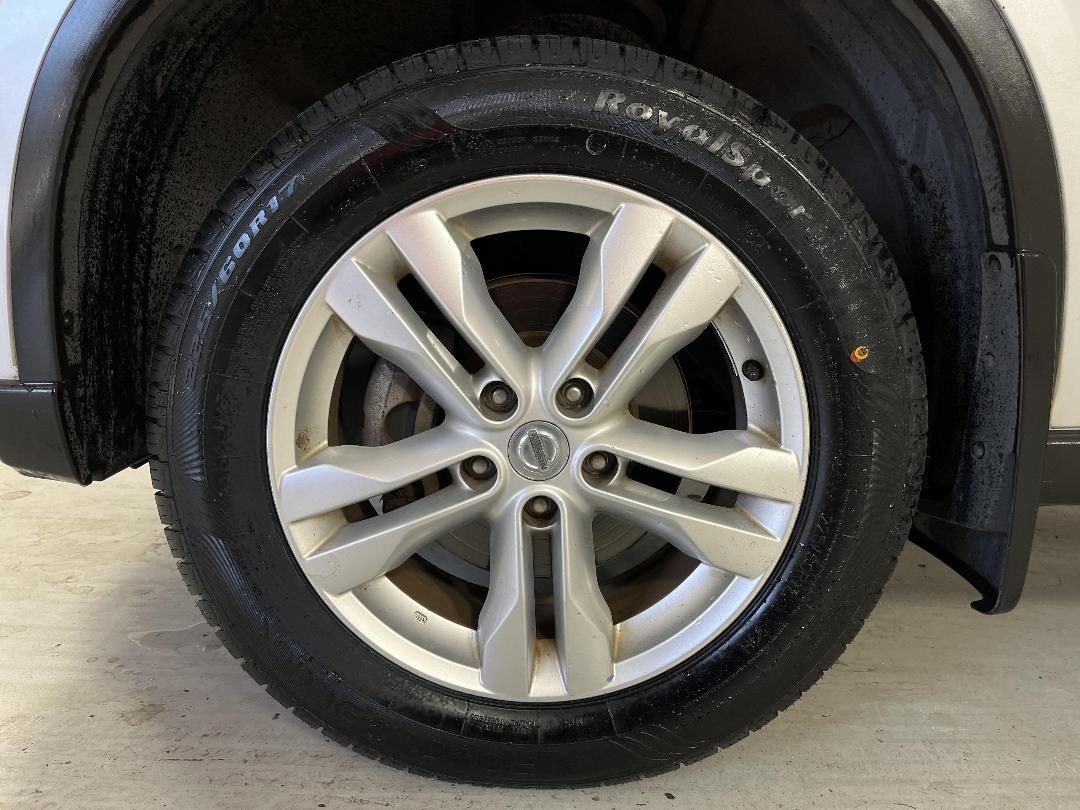 Photo '10' of Nissan X-Trail