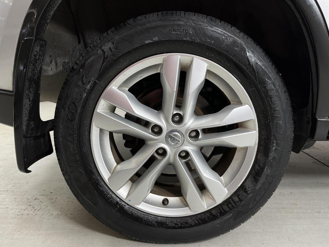 Photo '12' of Nissan X-Trail