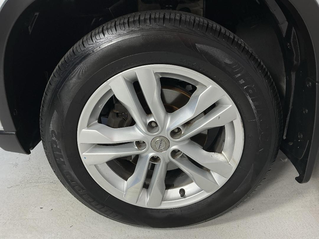 Photo '10' of Nissan X-Trail