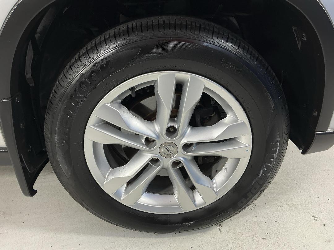 Photo '9' of Nissan X-Trail